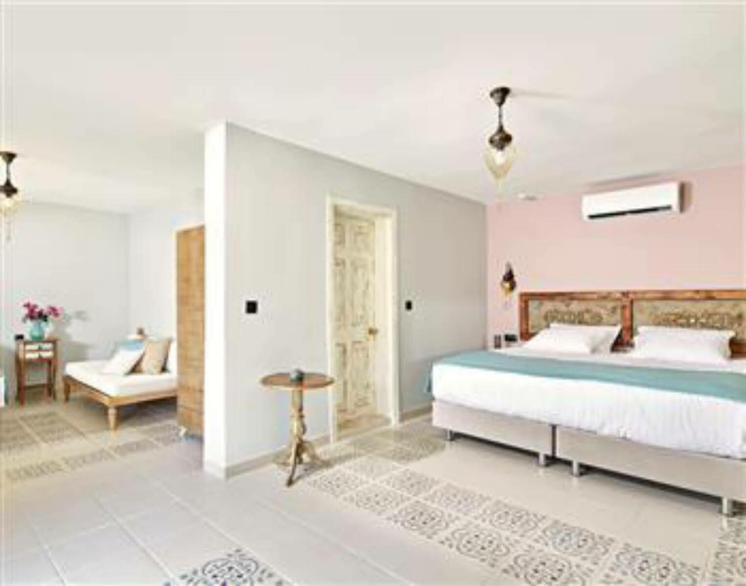 Fi Light Solto Boutique Beach Hotel 셀리미예 외부 사진