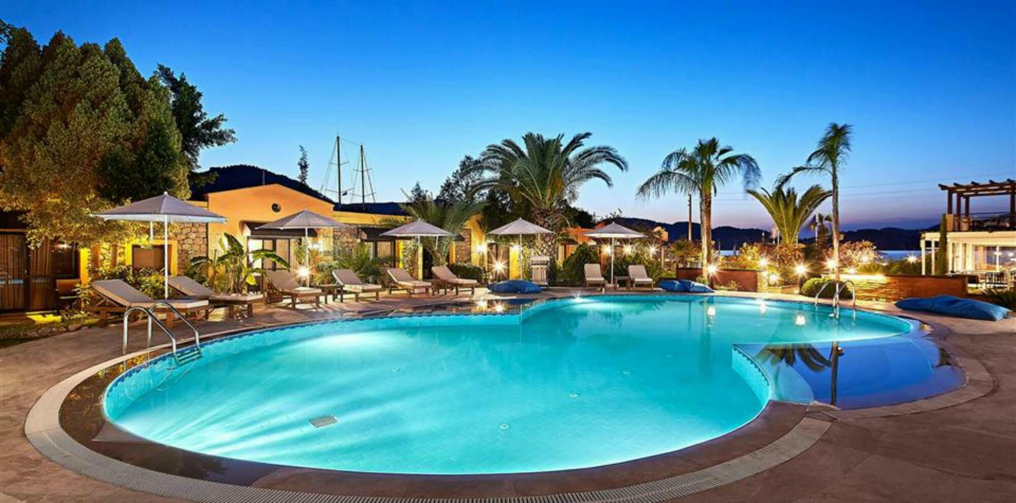 Fi Light Solto Boutique Beach Hotel 셀리미예 외부 사진